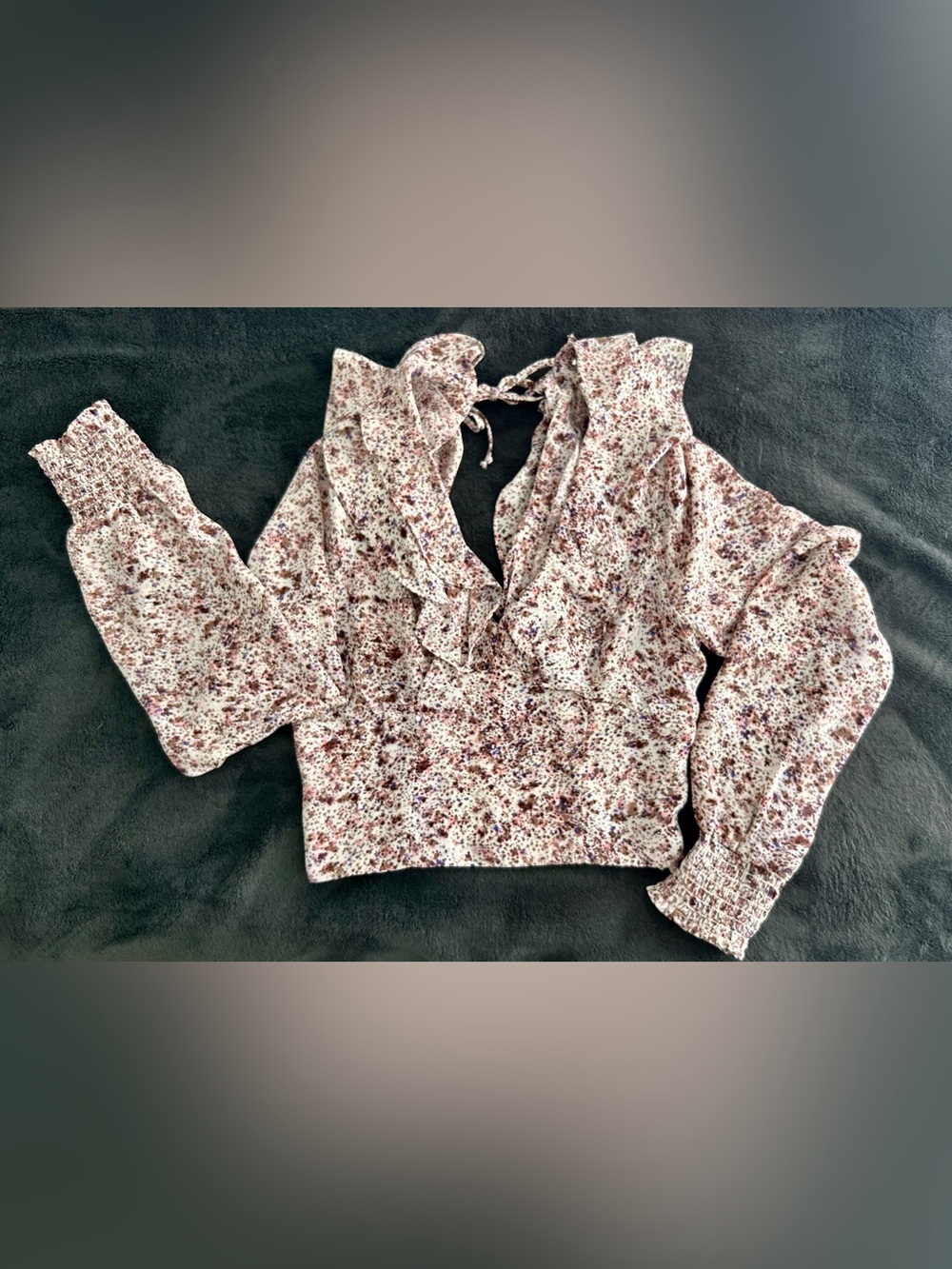 Floral Ruffle V-Neck Tie-Back Blouse in Dusty Pink